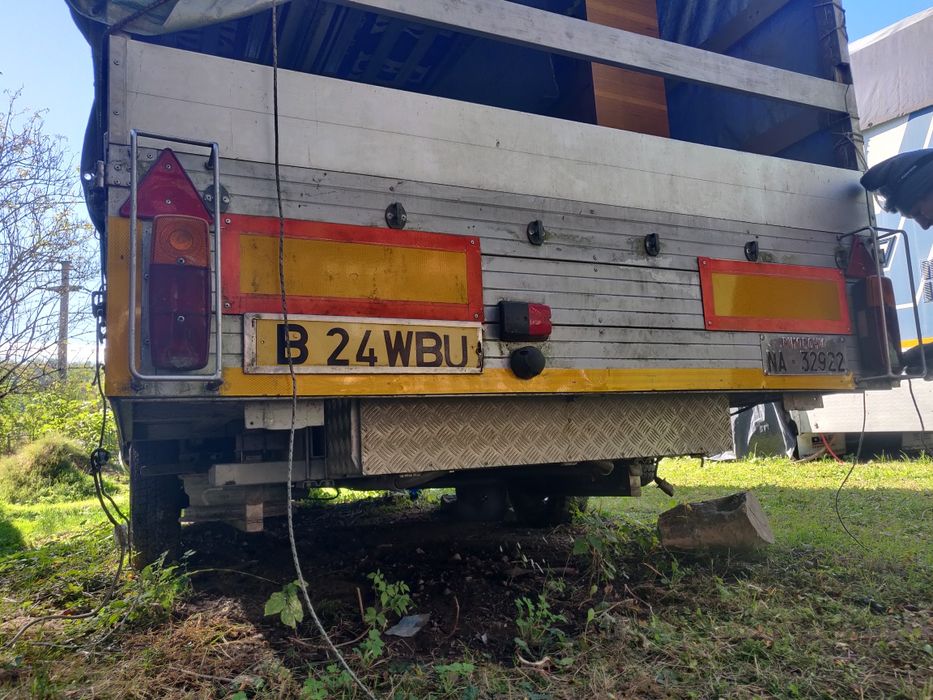 Remorca suprastructura inox cu pod rulant