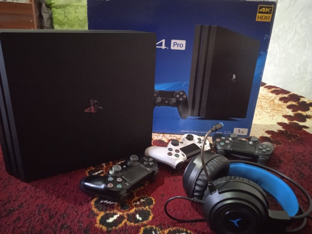 Playstation 4PRO 1TB