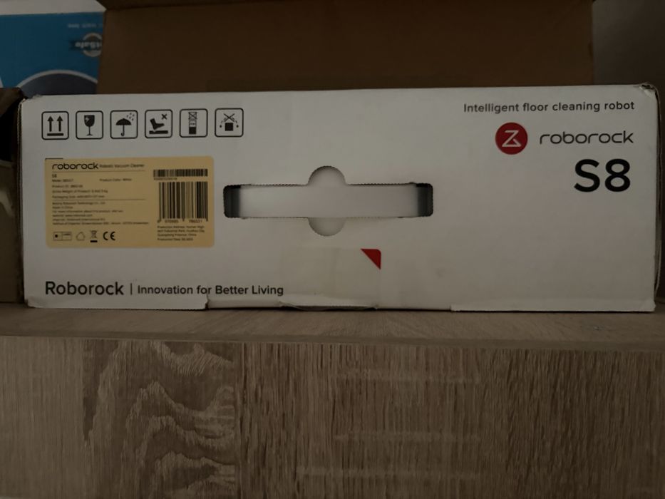 robot aspirator Roborock S8