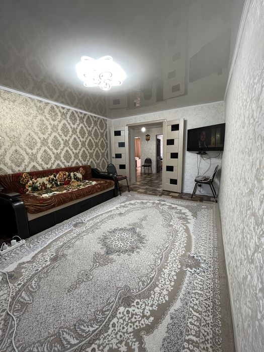 Трехкомнатная квартира, 59,4, 3/5, Абулхаирхана 2/3