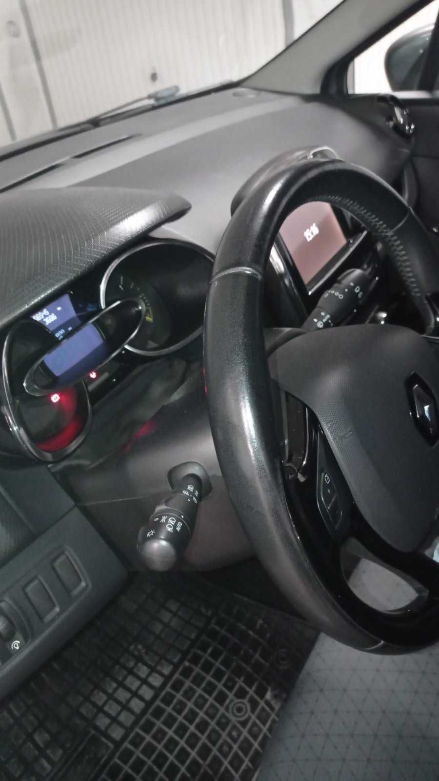 Продавам Reno Clio 1.2 2014г