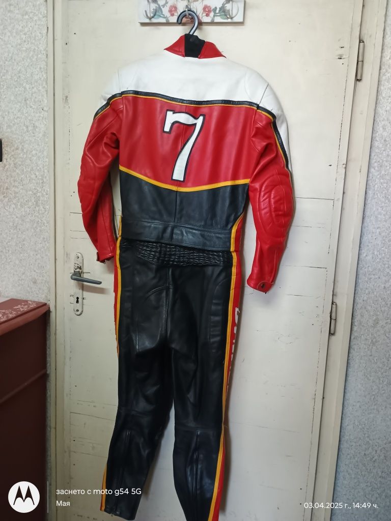Мото екип цял, кожа, р-р -М,  Dainese