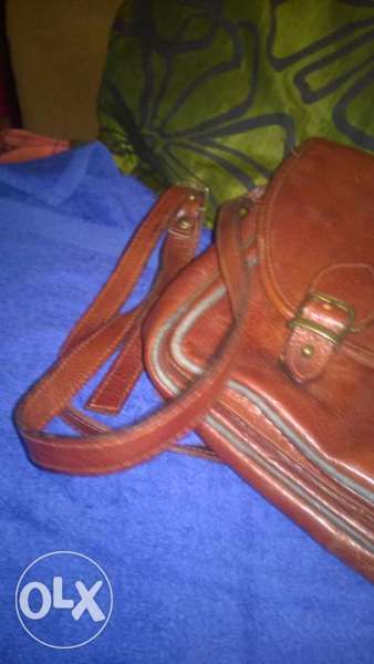 Естествена Кожа Чанта