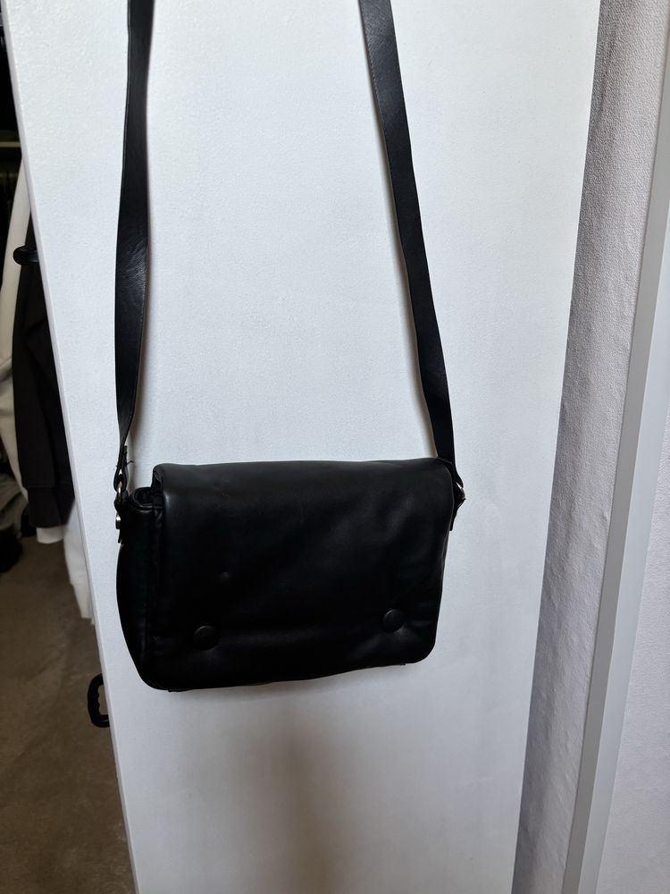Черна малка чанта H&M