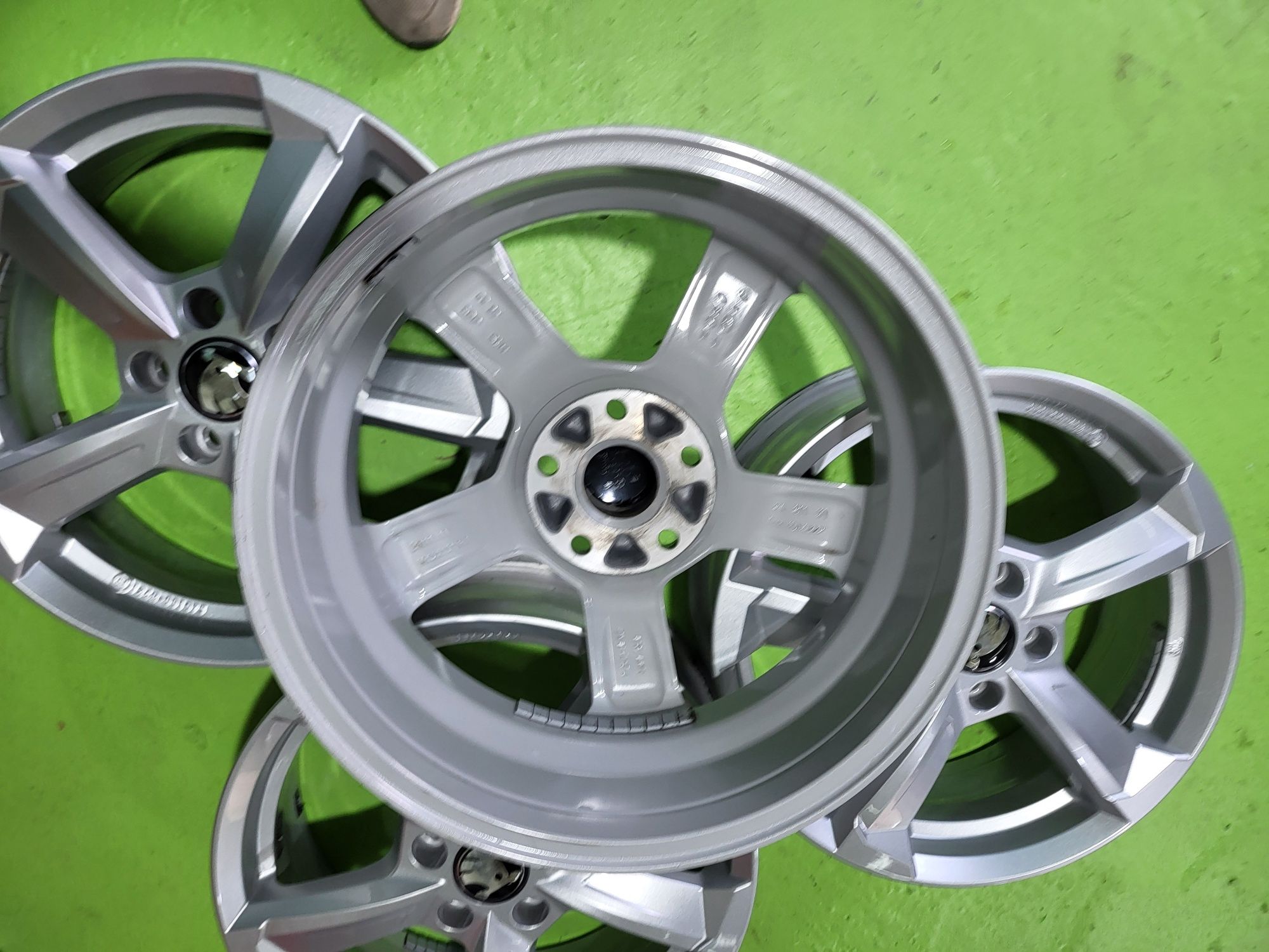 17 5x112 Skoda лети джанти 5х112 шкода