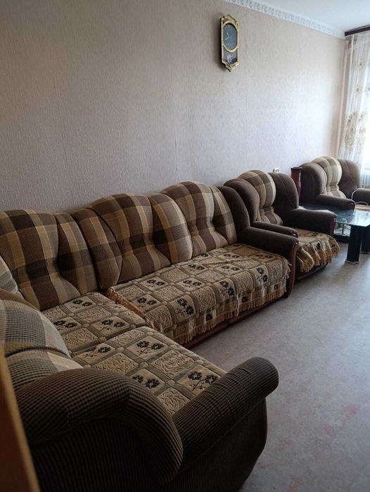 Мебельный мягкий уголок