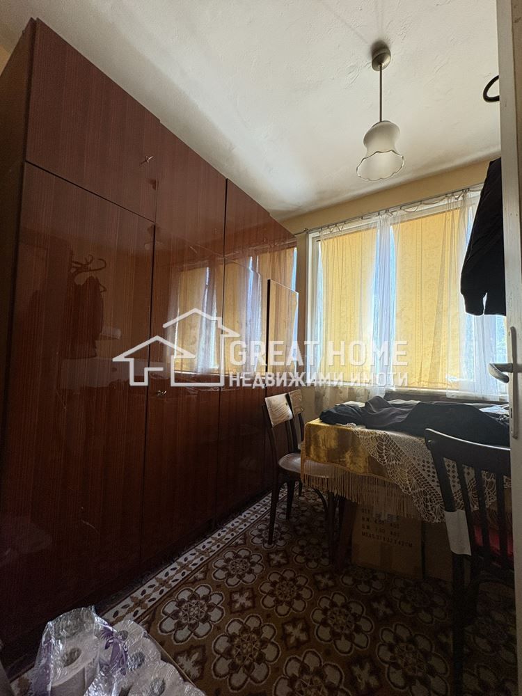 Продава се Многостаен апартамент в Търговище, Център - 120 кв.м за 1250 €/кв.м - Снимка #4