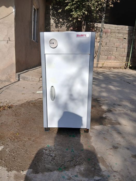 Продамш котел стальной газовый водогрейный