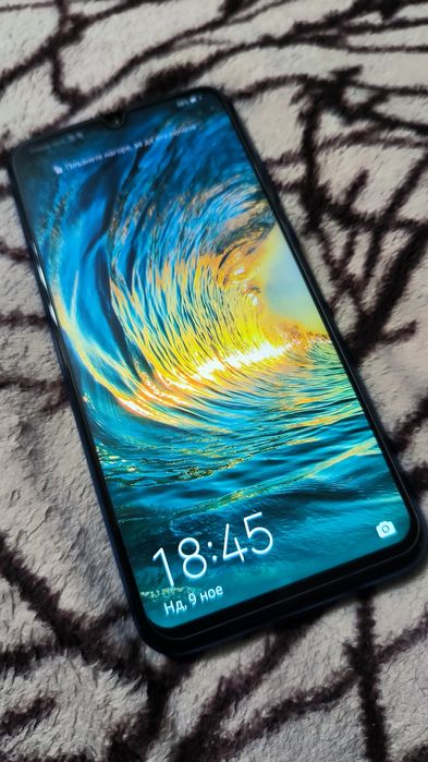Неразличим от нов Xiaomi 11 lite 5g, Honor 20 lite