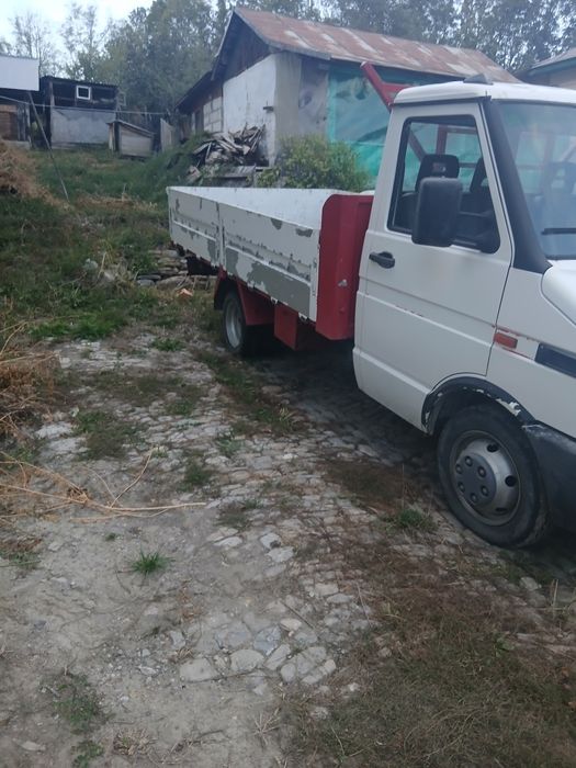 Vând iveco daily
