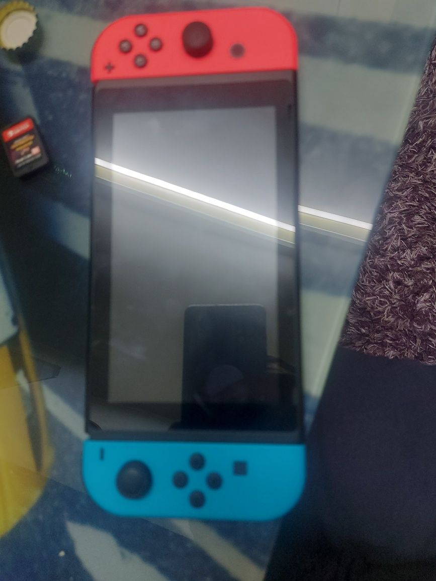 Vând Nintendo switch