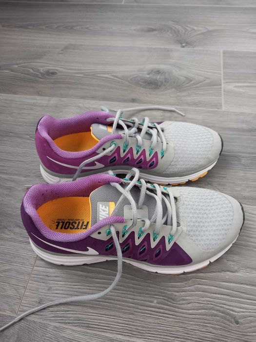 Vand adidasi marimea 40