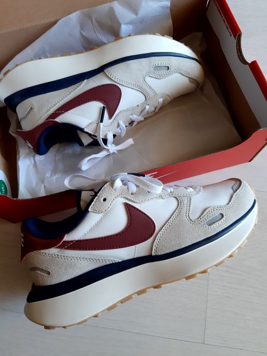Оригинални дамски маратонки Nike