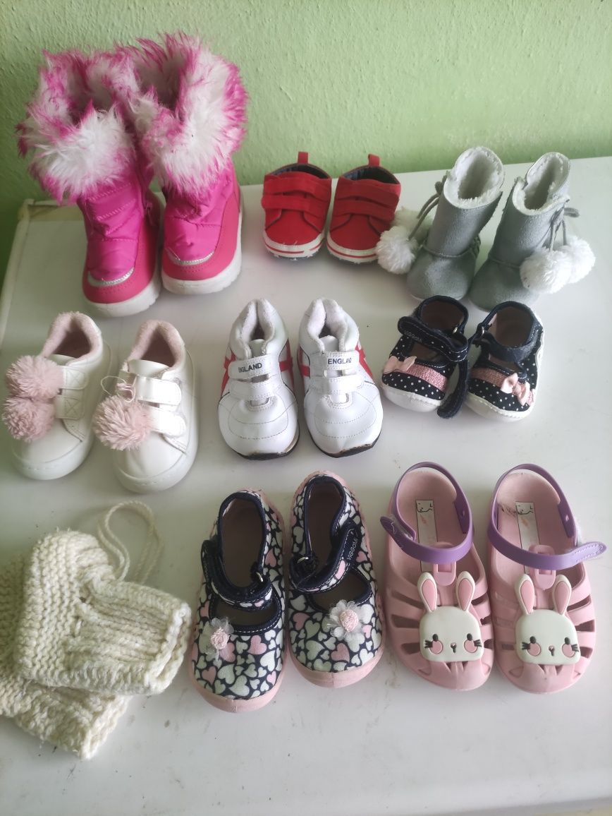 Бебешки обувки, ботушки и терлички