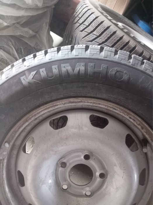 Зимние шипованные шины