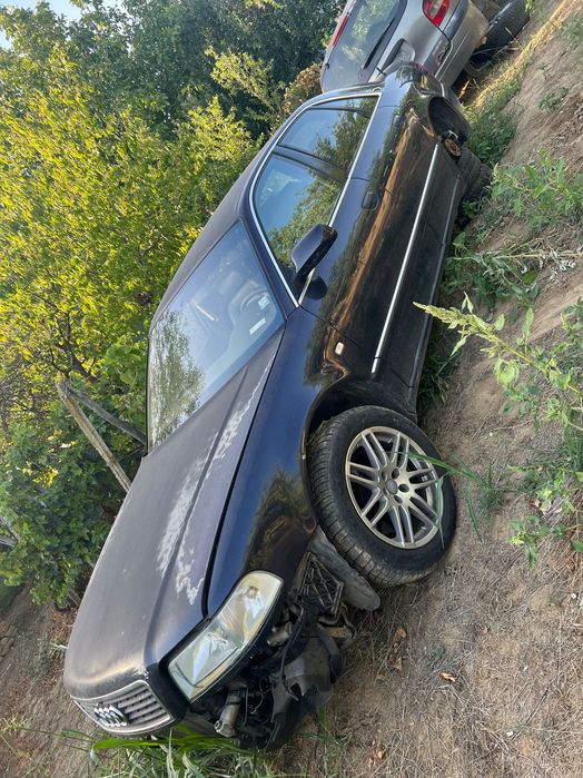 Продава се на части Ауди а8 д2