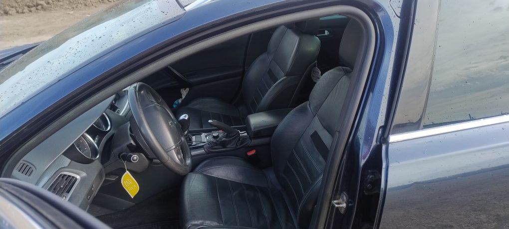 Peugeot 508 1.6 hdi 2012
