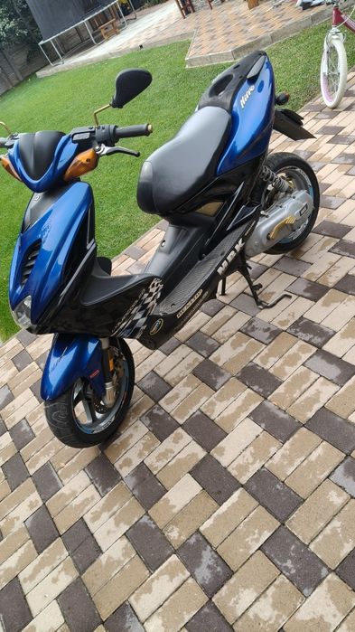 Vând scuter MBK  nitro