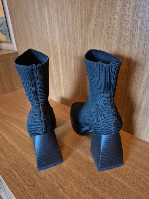 Дамски обувки тип чорап