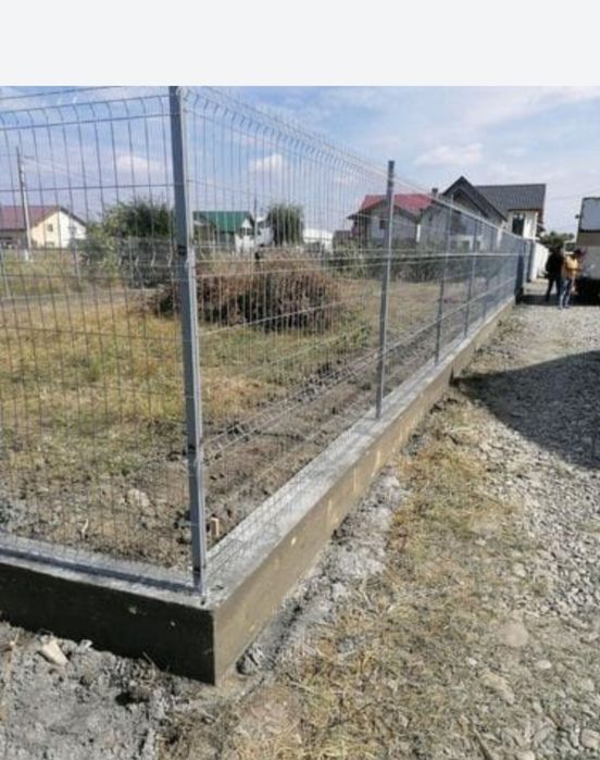 Vând garduri și porți detalii la telefon