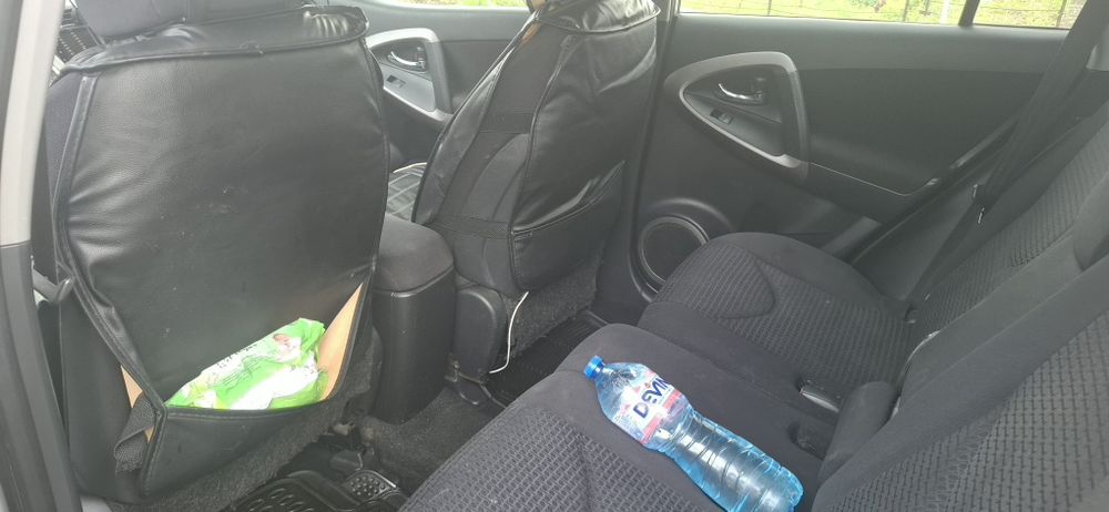 Toyta raw4 3generacia