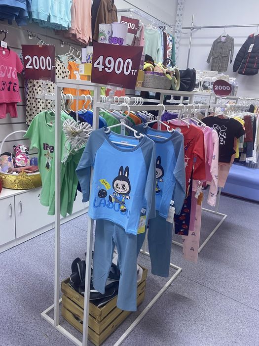 Стойка белая 25тыс тг