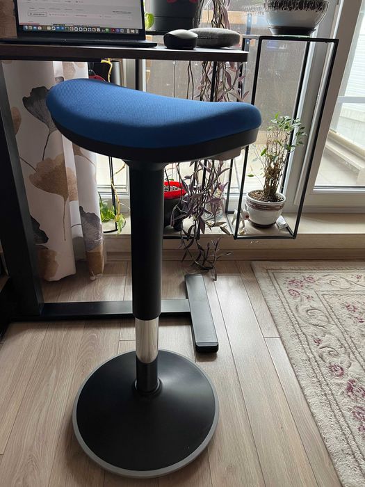 Ергономична табуретка