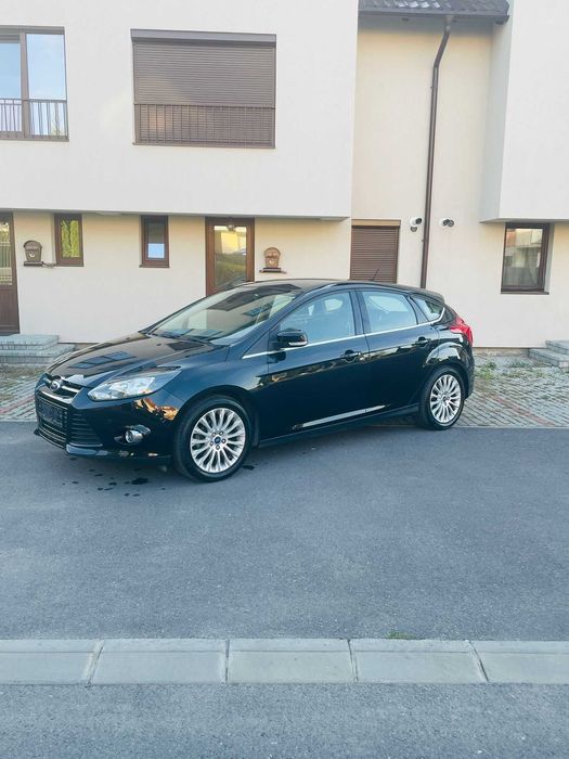 Ford Focus Titanium Euro 5 - foarte dotat ( exclus variante )