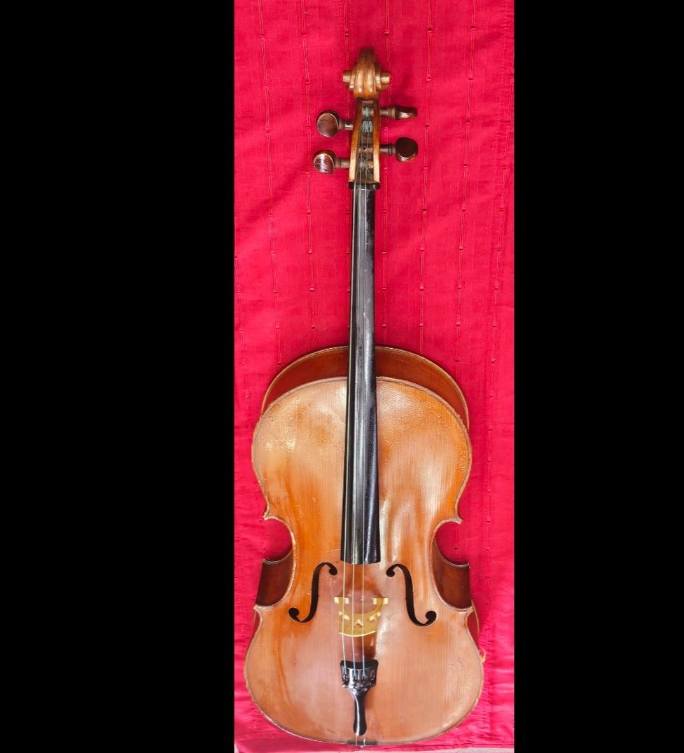 Виолончело модел Stradivari  1890г.

Модел: Stradivari W2

Bubenreuth