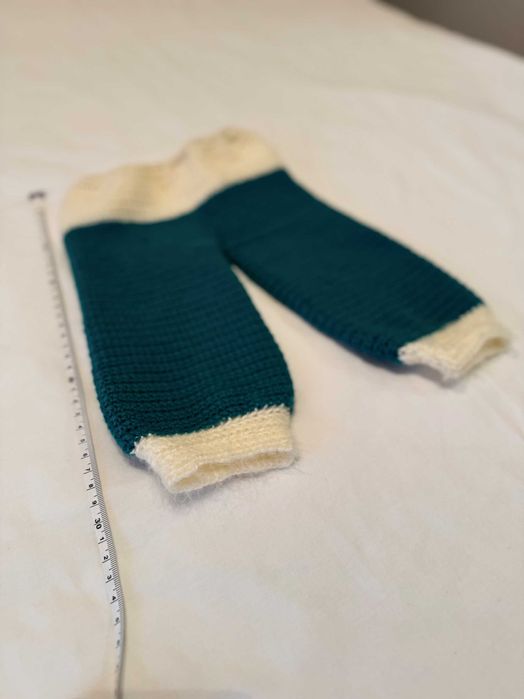 Pantalonasi crosetati pentru bebe
