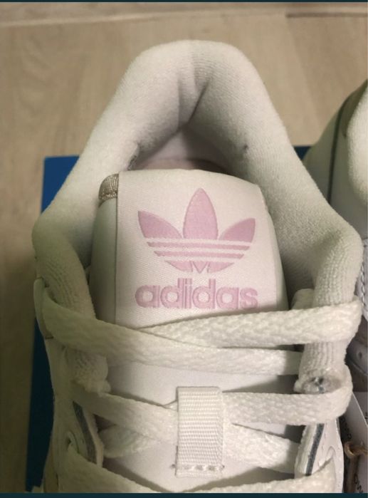 Дамски маратонки Adidas Rivalry low w