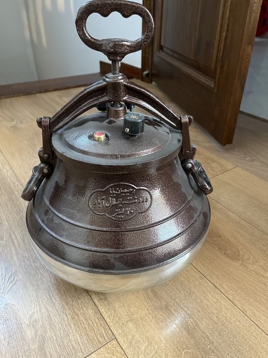 Авганский казан обсолютно новый подарили не разу не пользовались 20 л