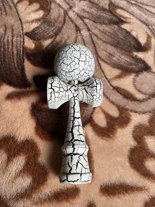 Vand Kendama Urgent