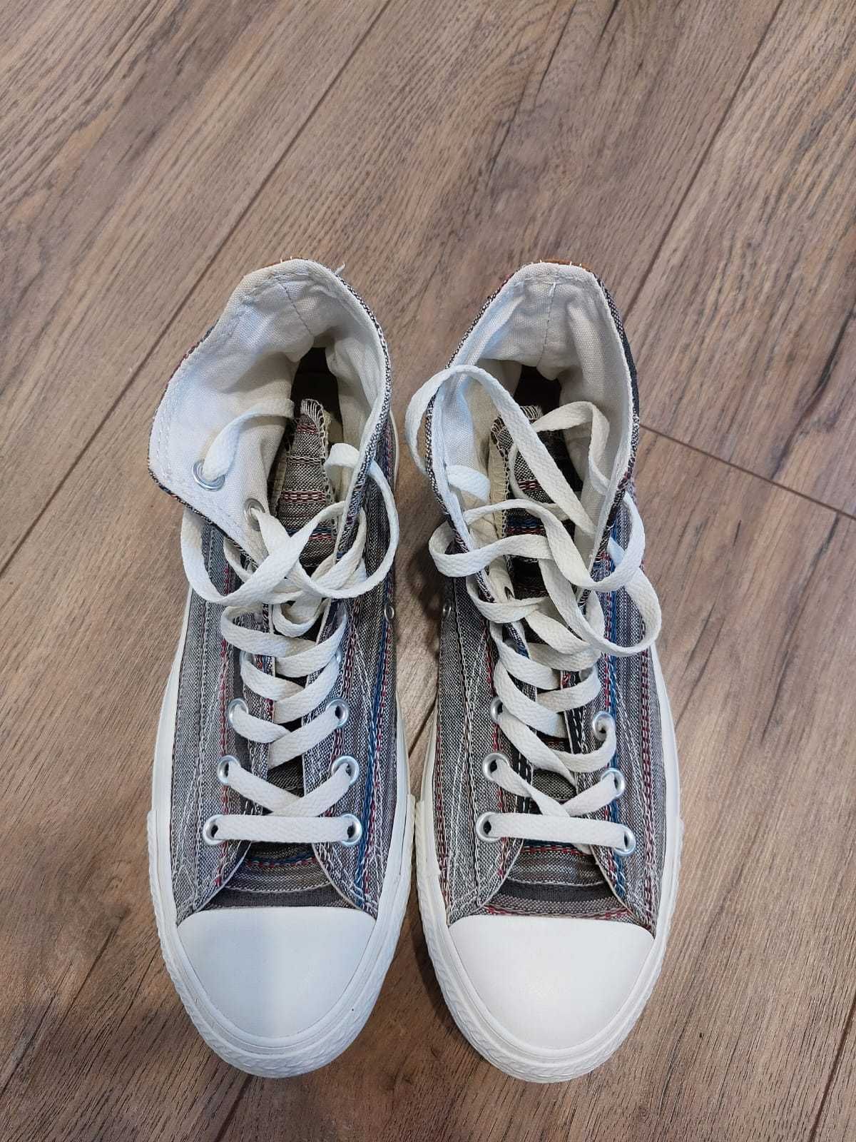 Vand Converse originali