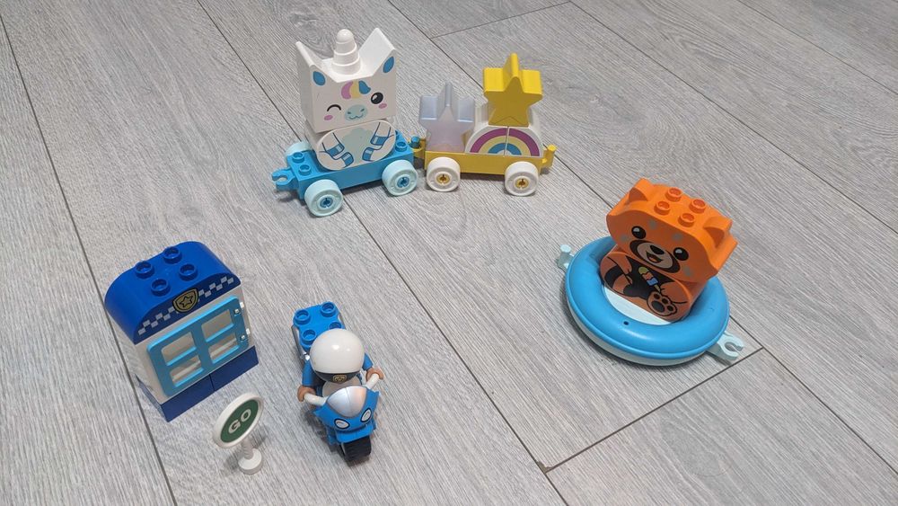 Lego Duplo: Motocicletă de poliție, Unicorn, Panda roșu plutitor