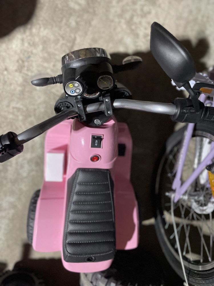 Motocicleta electrica cu scaun din piele Nichiduta Mini Pink