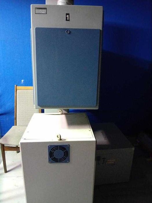 Прожекционна кино машина