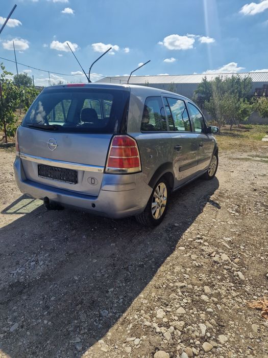 Opel Zafira B 1.8