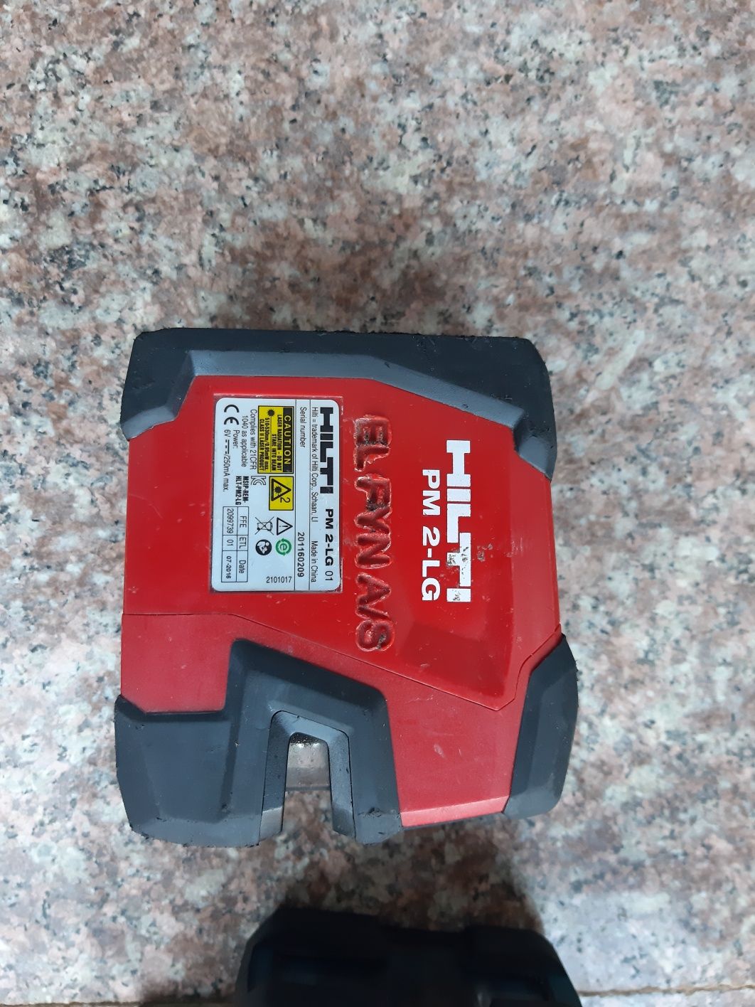 Hilti , Bosch nivela linii