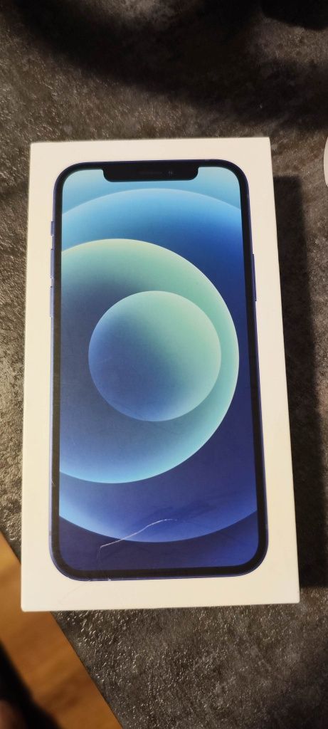 iPhone 12 в отлично състояние