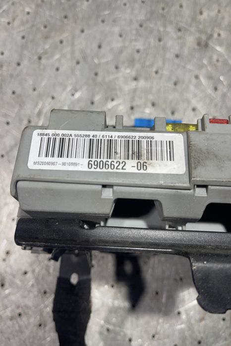 Panou sigurante si relee 6906622-06 BMW Seria 3 E90/E91/E92/E93