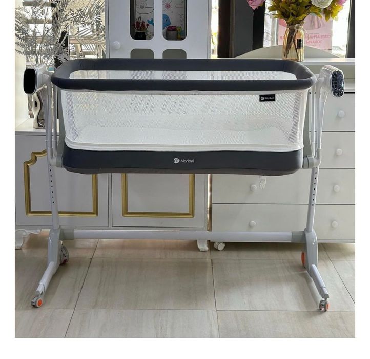 Манеж в сером цвете