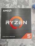 Procesorul AMD Ryzen 5000 Series este o gamă de procesoare desktop baz