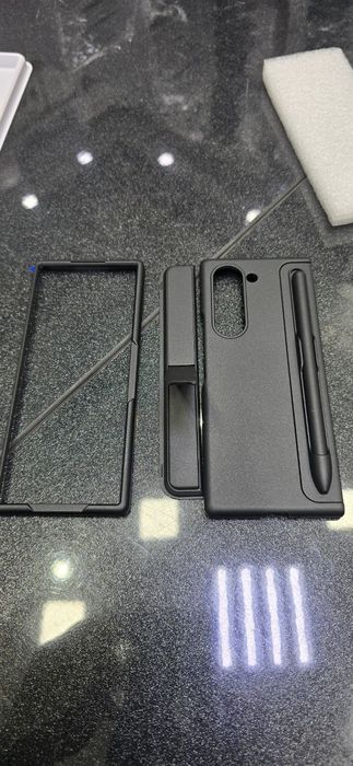 Samsung FOLD madellari uchun abloshka