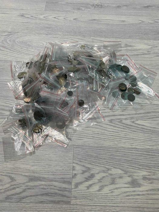 Продам советские монеты (юбилейные и обычные)