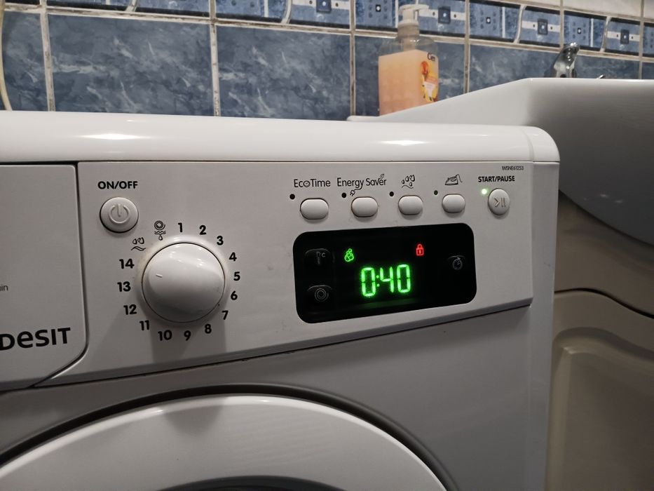 Masina de spalat rufe SLIM Indesit IWSNE 61253 C, 6 kg