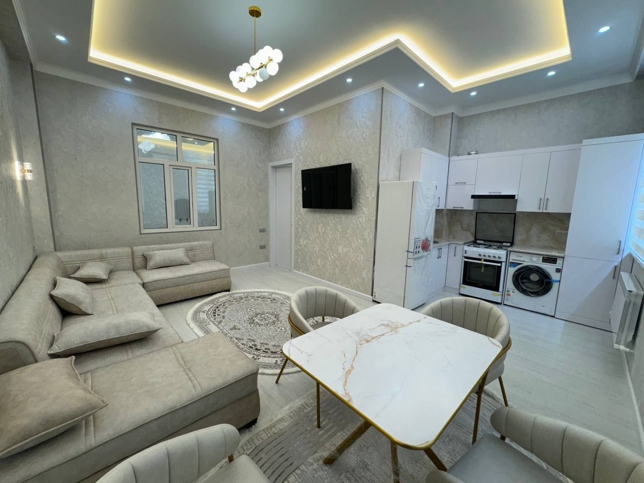 Yunusabad 4 kvartal Shoxsaroy 2/1/9 (53²) sotiladi novostroyka