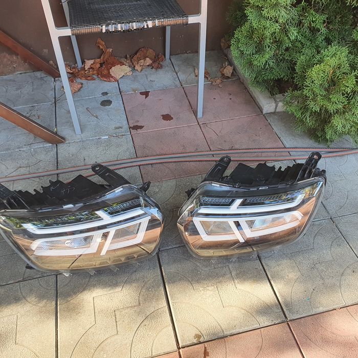 Capota duster hjd 2 aripi stânga dreapta faruri trager radiatore elect