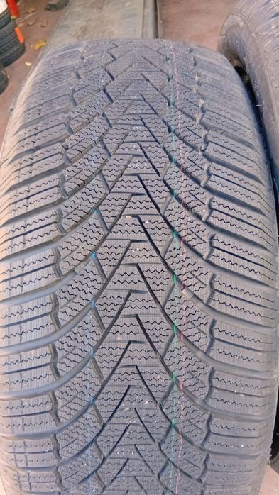 Anvelope iarna 245 50 18