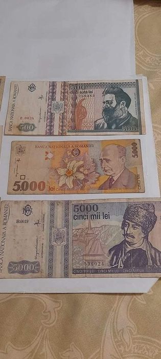 Bani vechi de vânzare!